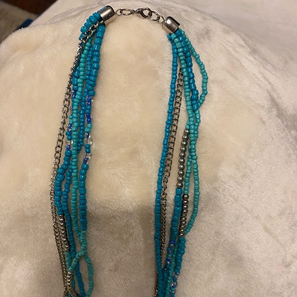 🌸 Turquoise and Silver Multi-Strand Necklace - Picture 3 of 8